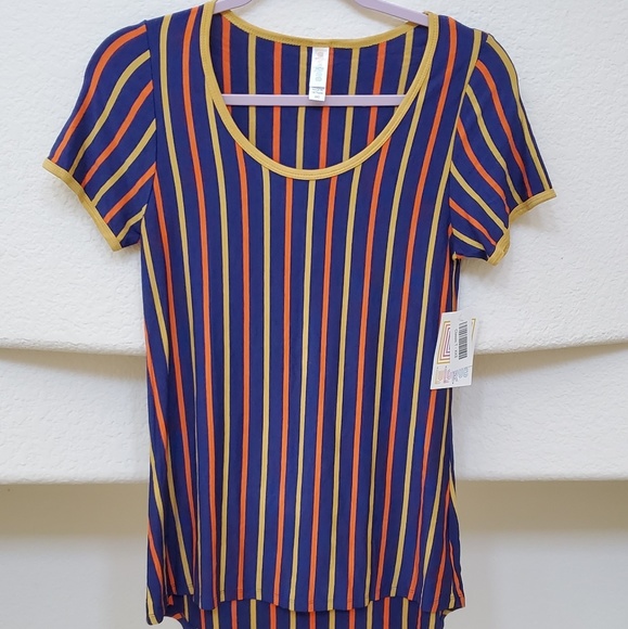 LuLaRoe Tops - Lularoe Classic T top